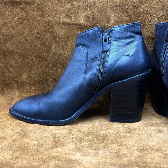 Loeffler Randall Black Leather Heeled Ankle Boots - Picture 4 of 9